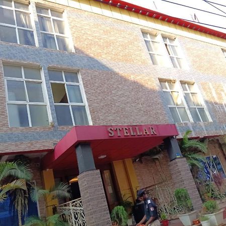 Hotel Stellar Μπουμπάνεσβαρ Εξωτερικό φωτογραφία