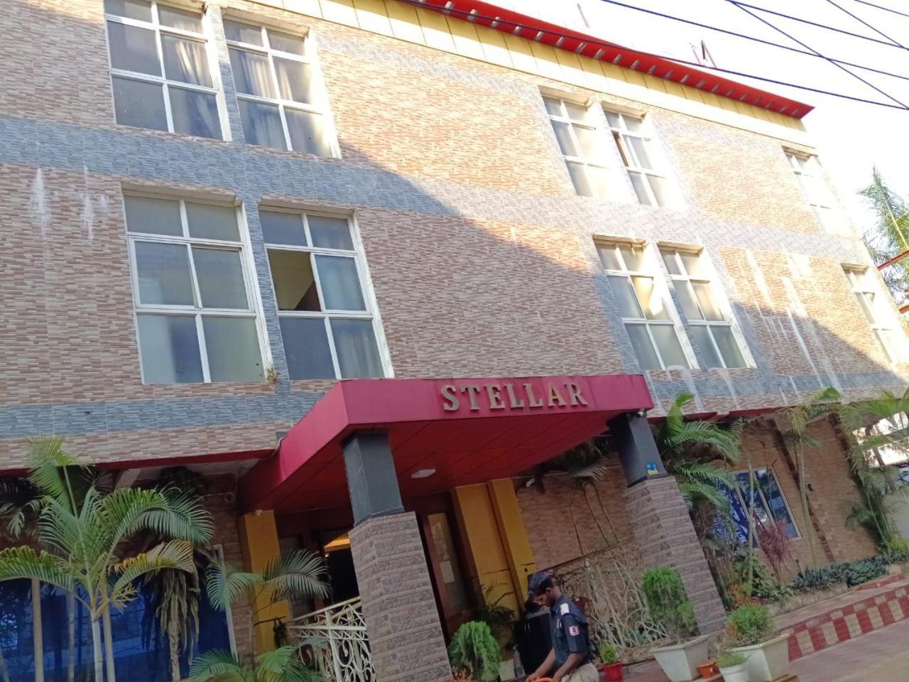 Hotel Stellar Μπουμπάνεσβαρ Εξωτερικό φωτογραφία